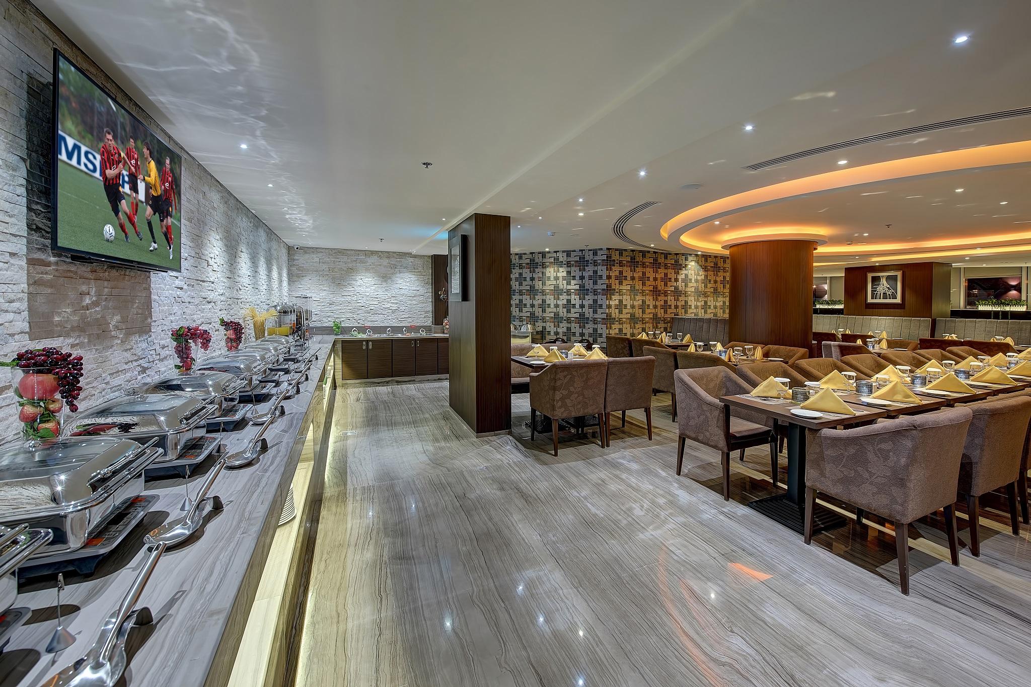 Omega Hotel Dubai Buitenkant foto