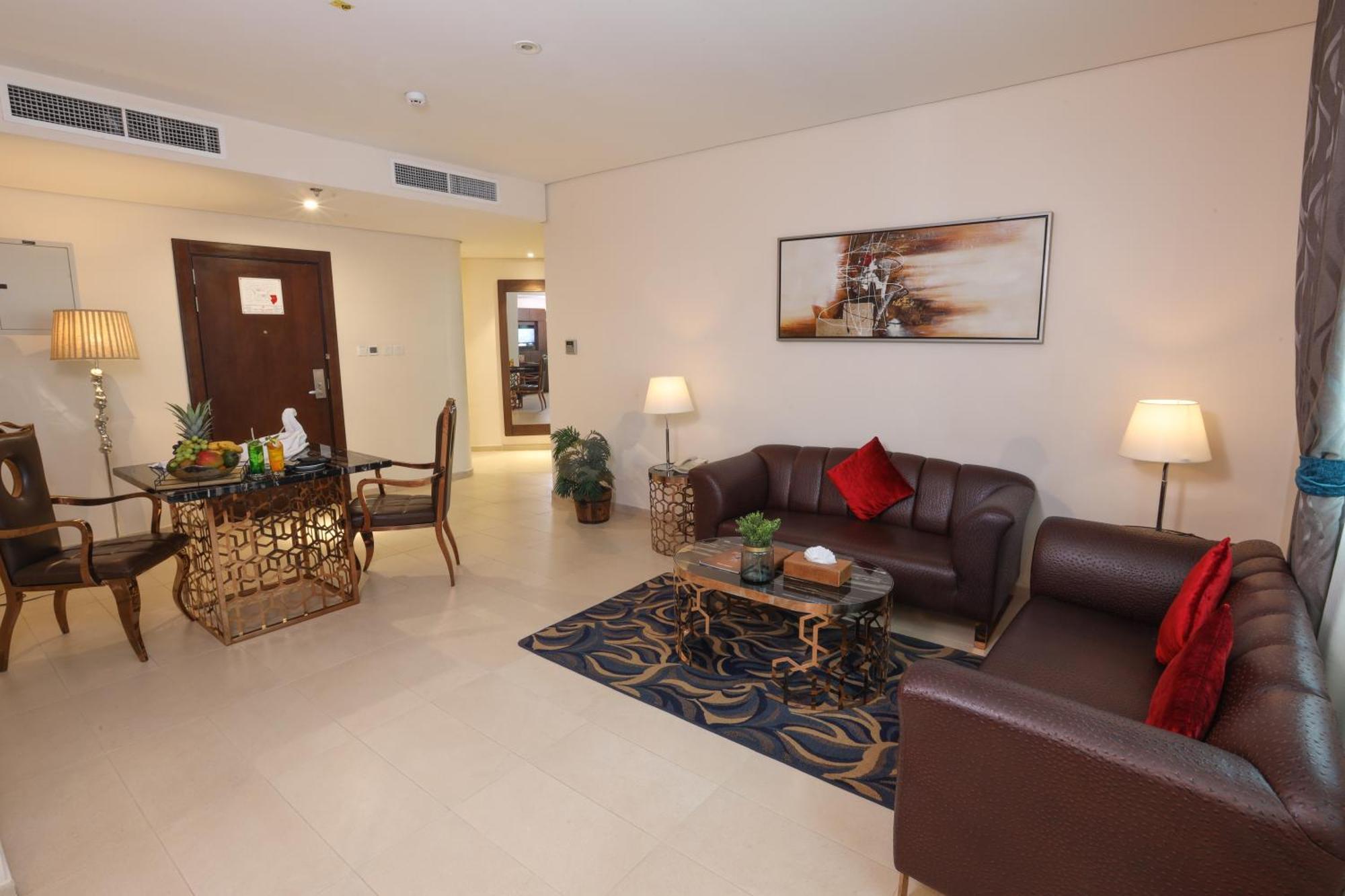 Omega Hotel Dubai Buitenkant foto