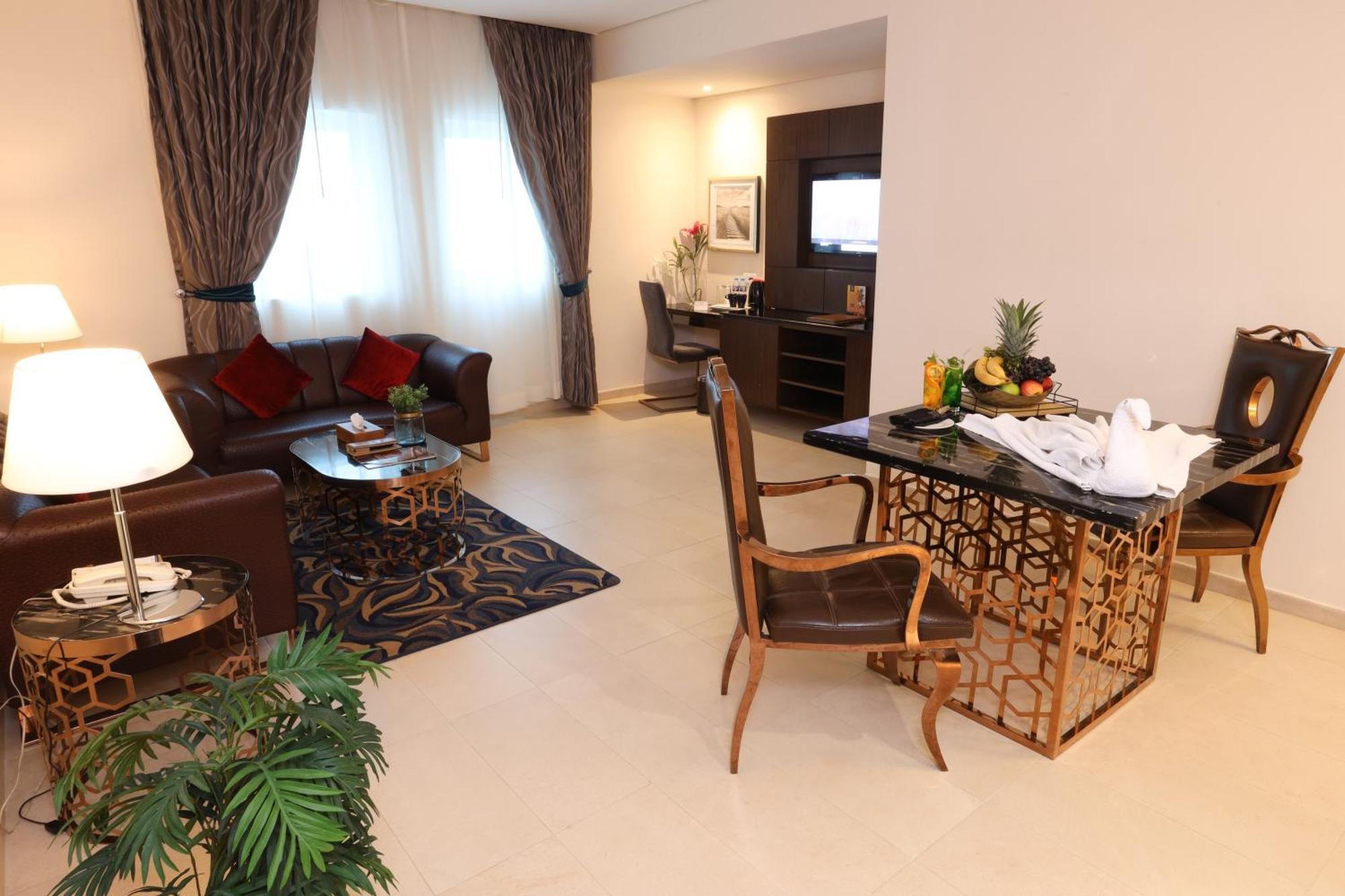 Omega Hotel Dubai Buitenkant foto