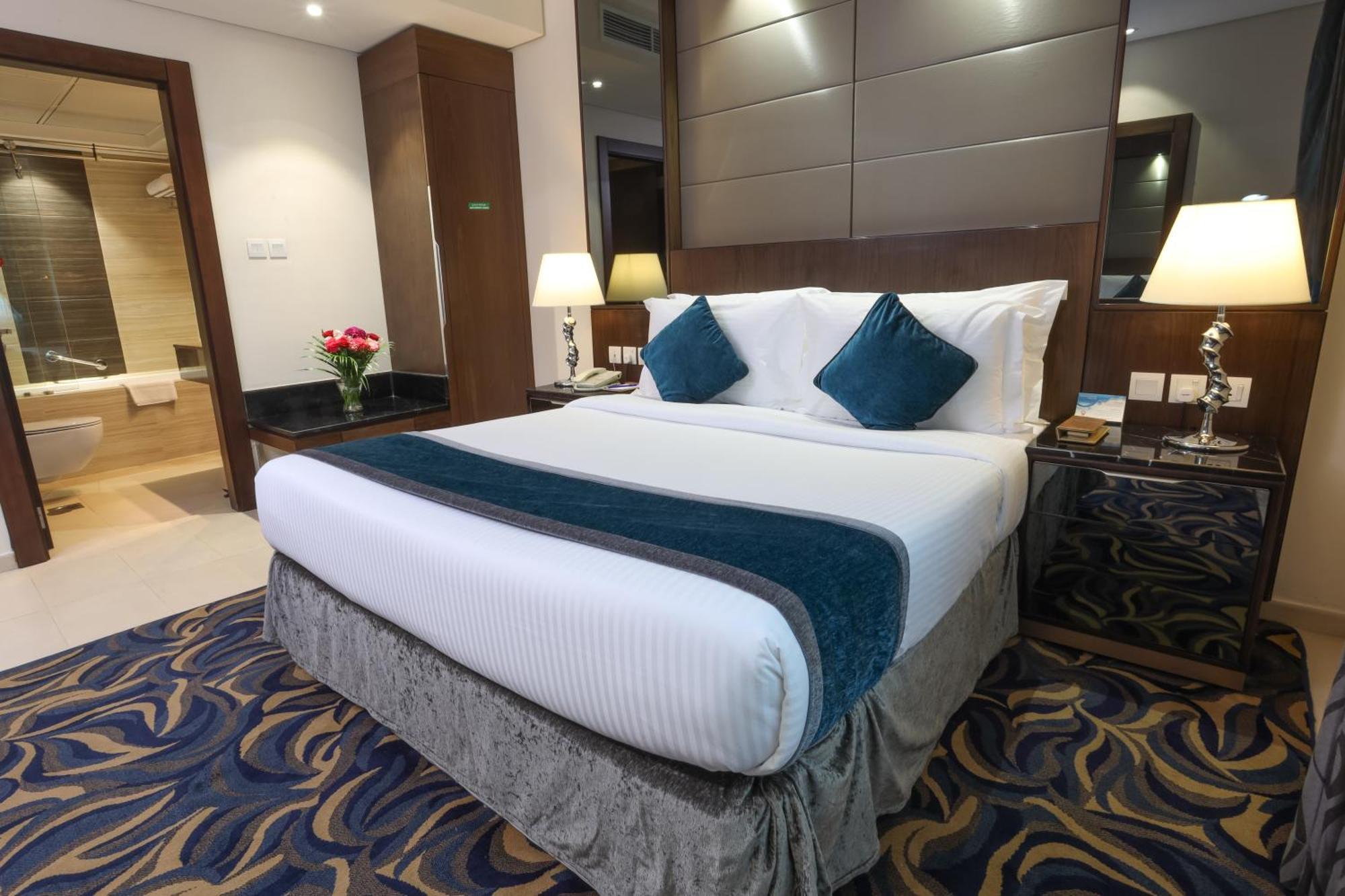 Omega Hotel Dubai Buitenkant foto