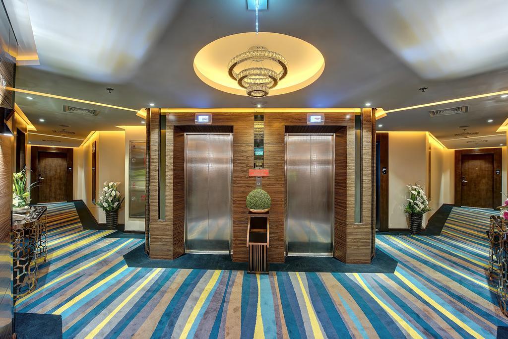 Omega Hotel Dubai Buitenkant foto