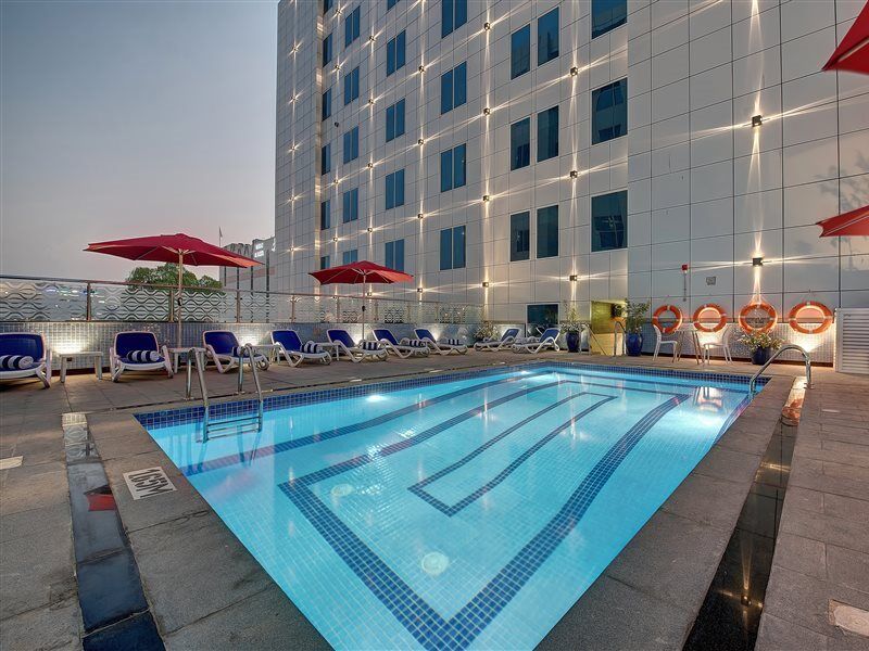 Omega Hotel Dubai Buitenkant foto